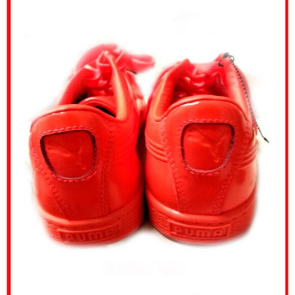 Athletic_Shoes